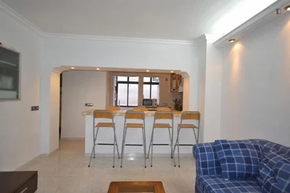 Habitación privada en Carrer Nicolau de Pacs, imagen 6 de 19