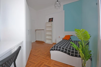 Alquiler de habitación en piso compartido en Bergamo