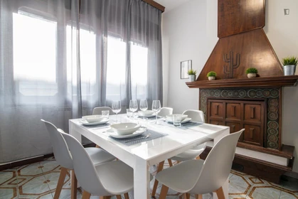 Private room at Via Silvio Trentin, image 4 of 14