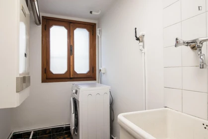 Private room at Via Silvio Trentin, image 9 of 14