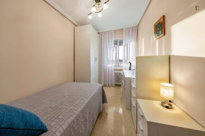 Quarto para alugar ao mês em Madrid