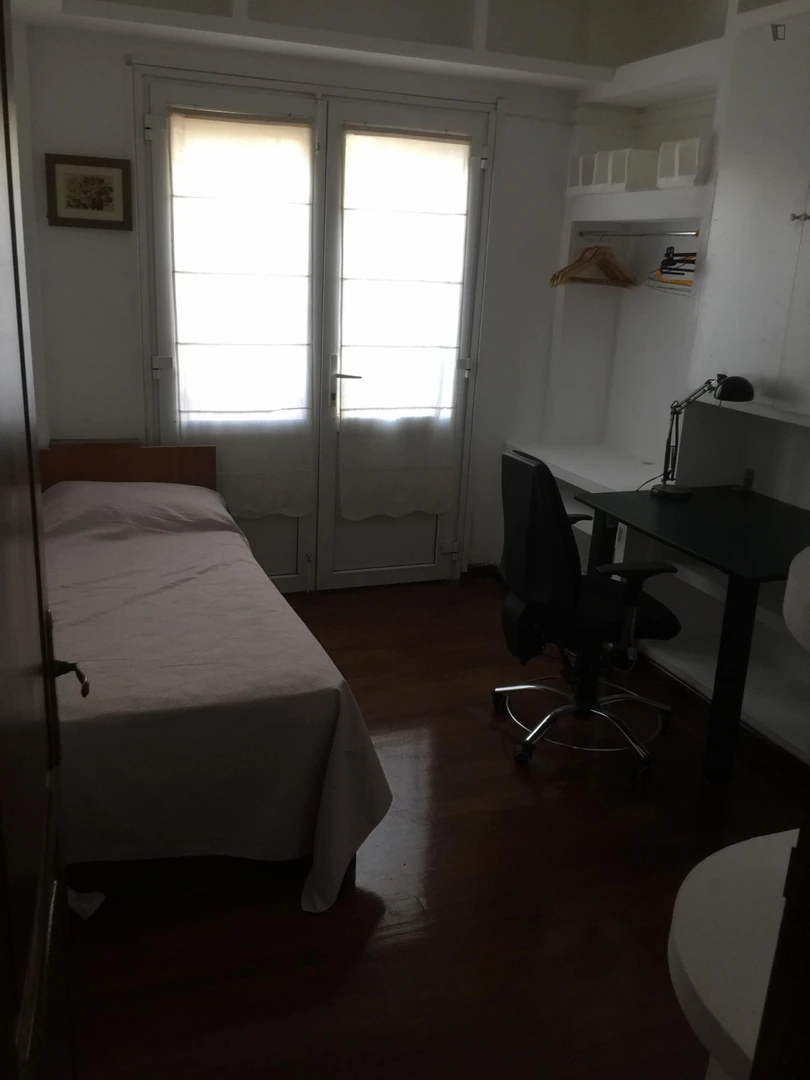 Room for rent in a shared flat in palmas-de-gran-canaria-las