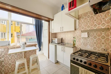 Private room at Avenida Rovisco Pais, image 13 of 20