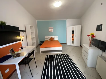 Helles Privatzimmer in Pescara