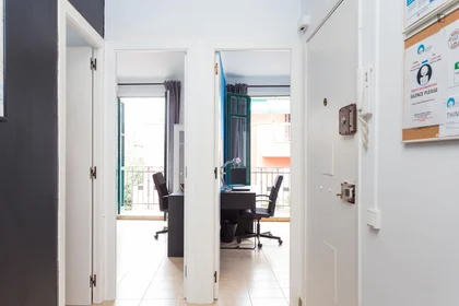 Privatzimmer in der Carrer d'Elkano, bild 16 von 17