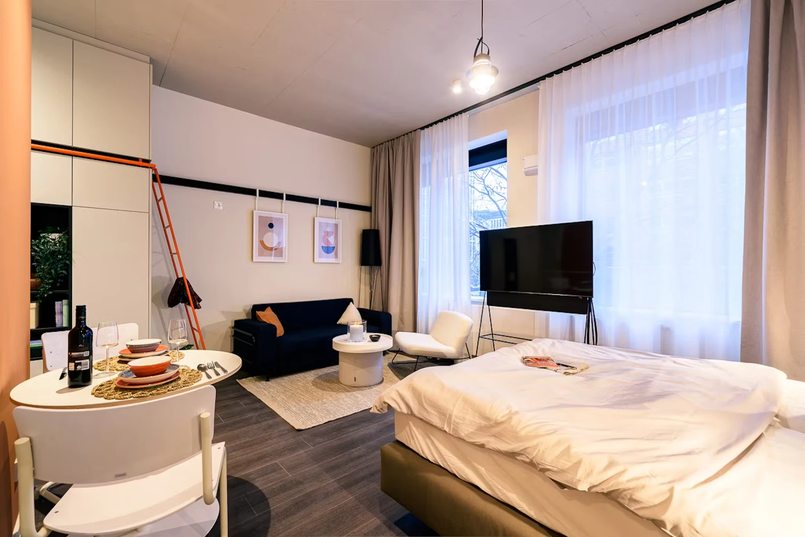 Luminoso e moderno appartamento a Francoforte