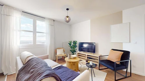 Privatzimmer in der 11 Pl. des Colonnes Hubert Renaud, 95800 Cergy, France, bild 14 von 21