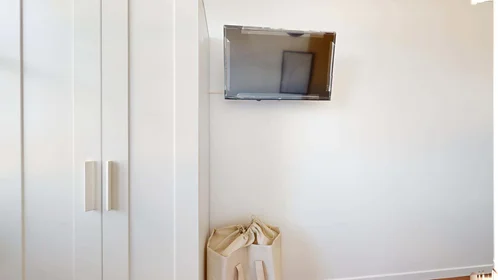 Privatzimmer in der 11 Pl. des Colonnes Hubert Renaud, 95800 Cergy, France, bild 8 von 21