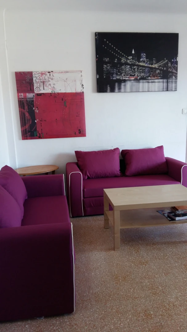 Renting rooms by the month in Aix-en-provence