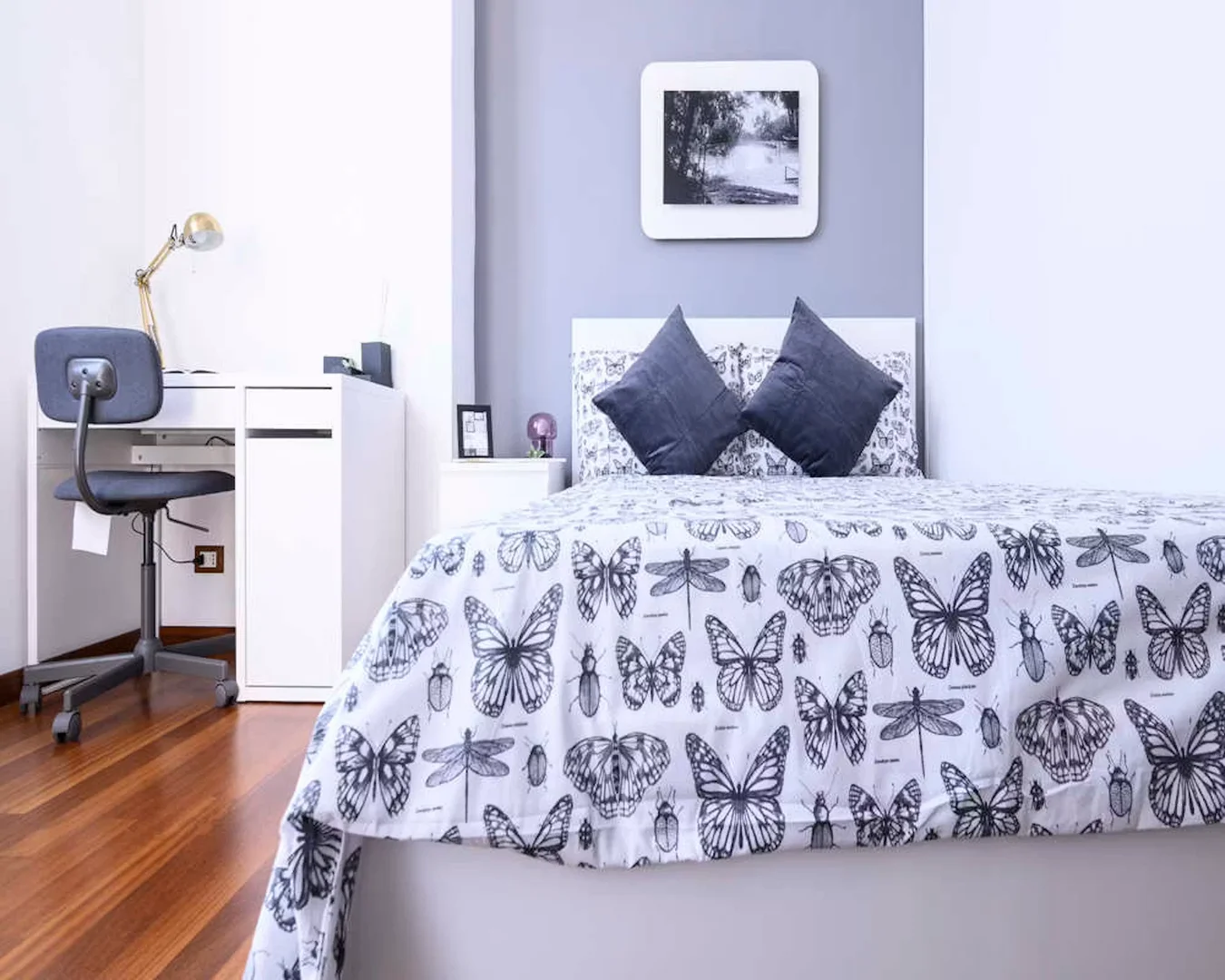 Economical student room with convenient location in 