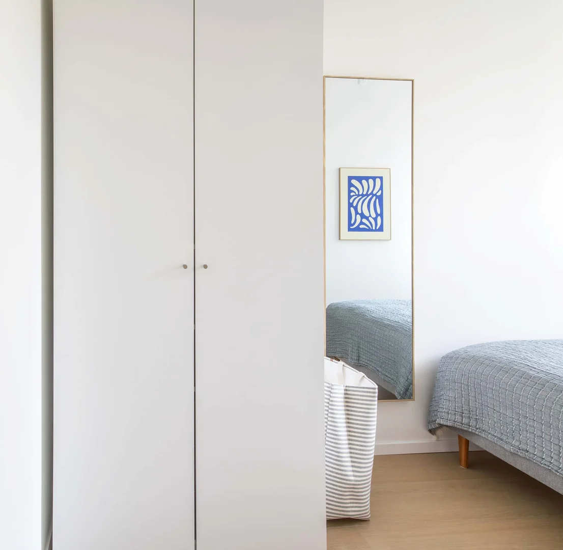 Chambre d'étudiant confortable et spacieuse dans