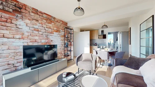 Quarto privado em 215 Rue Emile Gaboriau, imagem 9 de 26