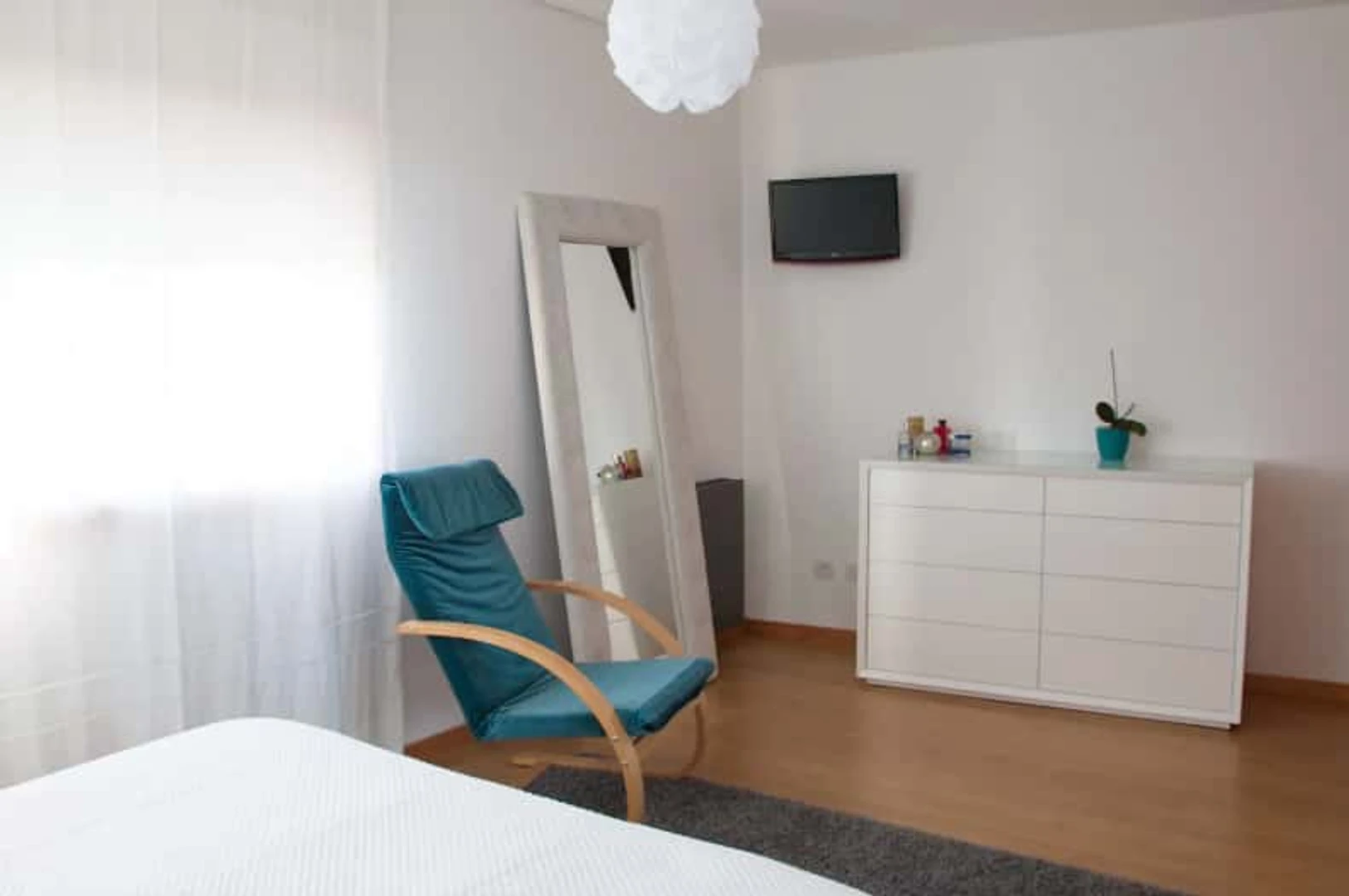Accommodation with 3 bedrooms in Aveiro