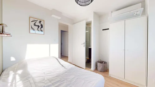 Chambre privée à 215 Rue Emile Gaboriau, 34000 Montpellier, France, image 8 de 28