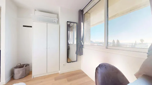 Chambre privée à 215 Rue Emile Gaboriau, 34000 Montpellier, France, image 10 de 28