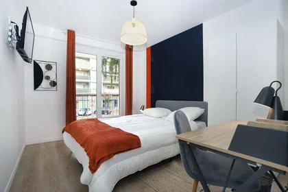 Özel oda konumu 56 Bd Saint-Michel, 49100 Angers, France, 1 9 görüntüsü