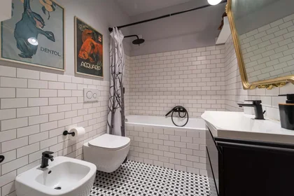 Entire apartment at Vicolo Adami, 6, 07041 Alghero SS, Italia, image 24 of 40
