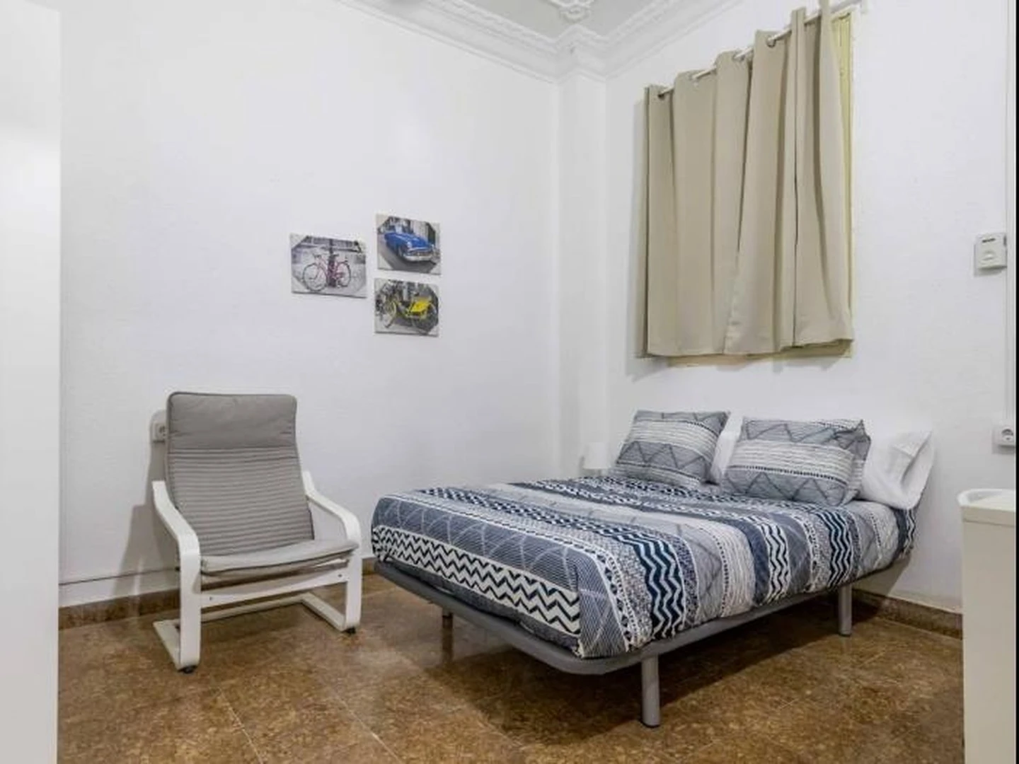 Fotografía de Habitación privada en Gran Via del Marqués del Túria, 46, L'Eixample, 46005 València, Valencia, Spain