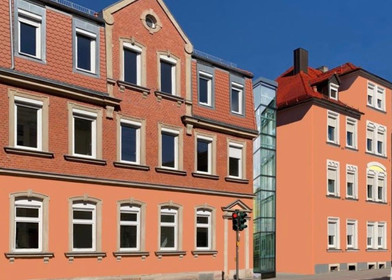 Alojamiento con 3 habitaciones en Erlangen