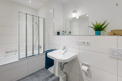 Quarto privado em Georg-Voigt-Straße, imagem 6 de 9