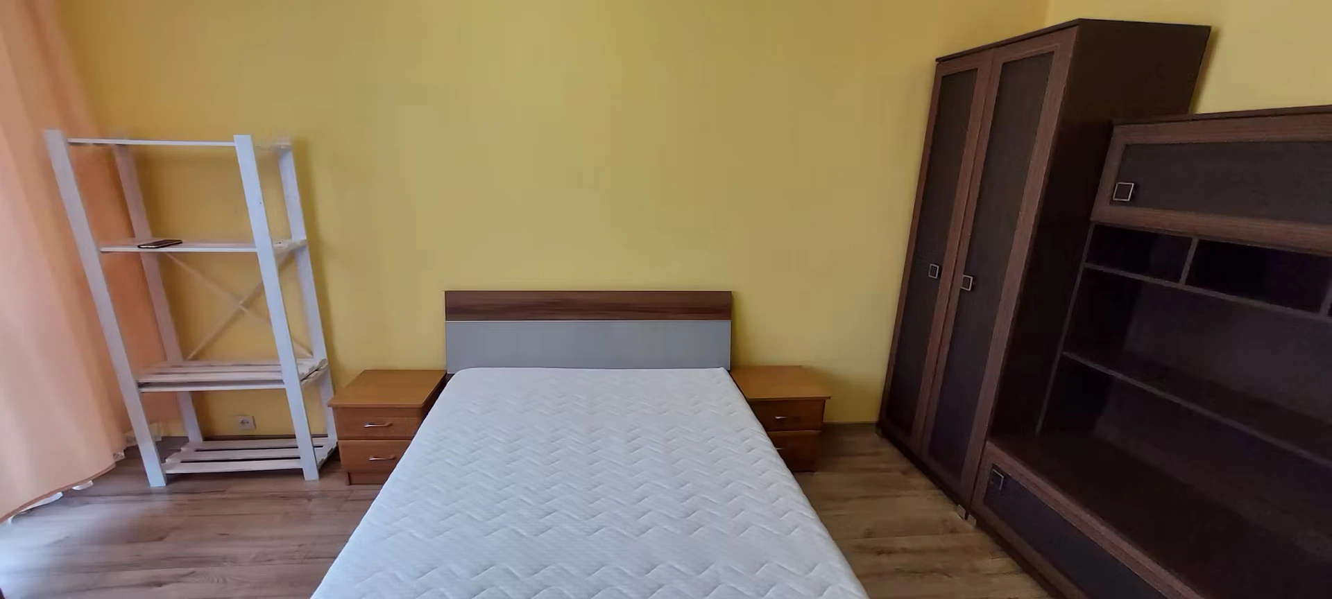 Habitación en alquiler con cama doble Rzeszów
