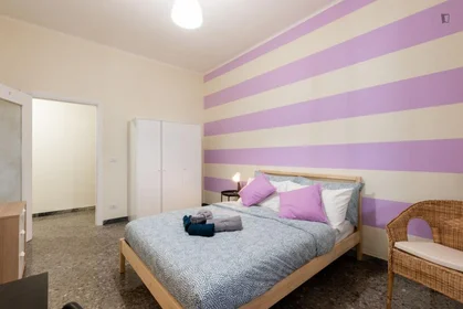 Habitación privada en Via Saverio Costantino, imagen 3 de 15