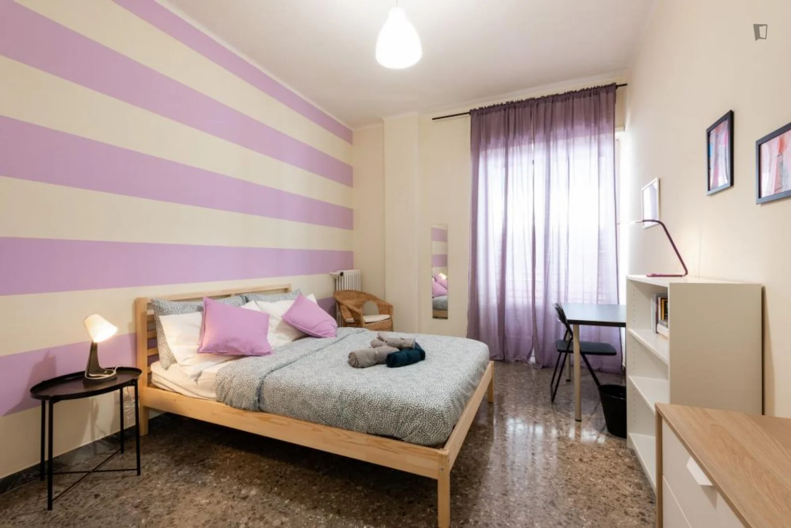 Zimmer in Studentenwohnung in  zu vermieten, voll möbliert