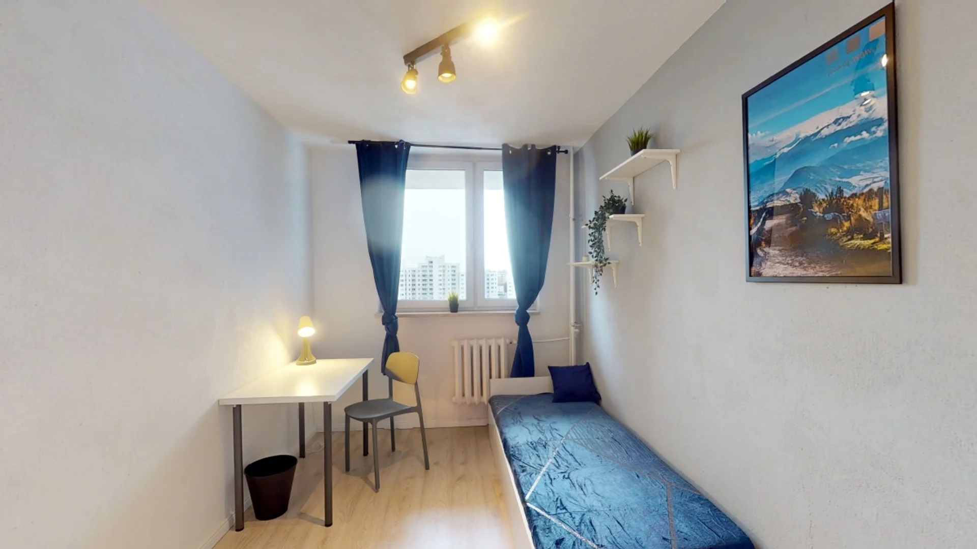 Economical student room with convenient location in 
