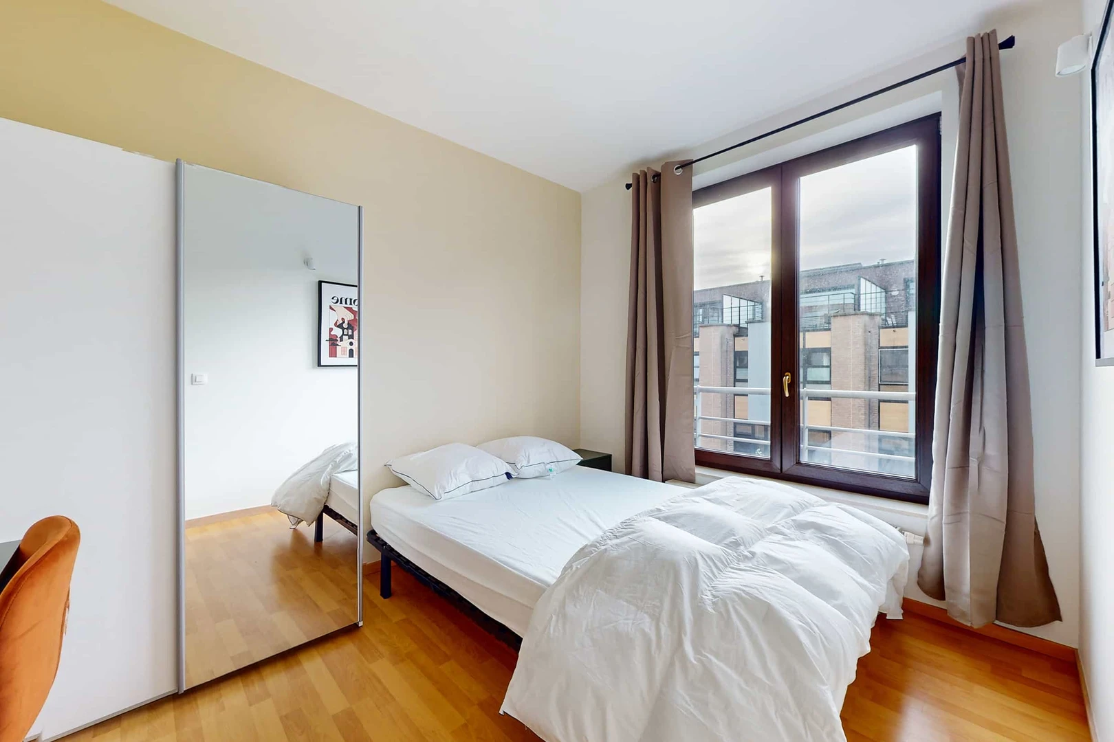 Quarto para alugar com cama de casal em Bruxelas/bruxelas