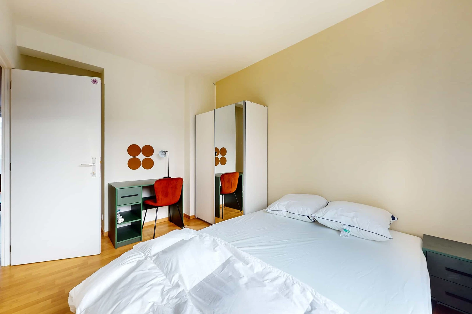 Zimmer mit Doppelbett zu vermieten Brüssel/brüssel
