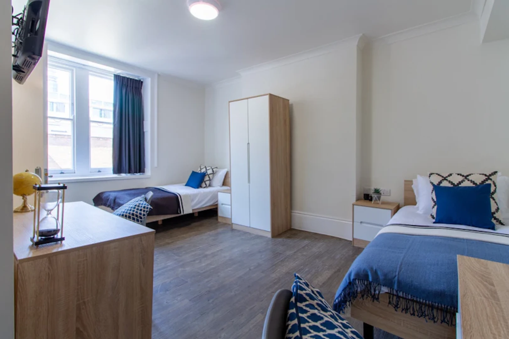 Luminosa stanza condivisa in affitto a Londra