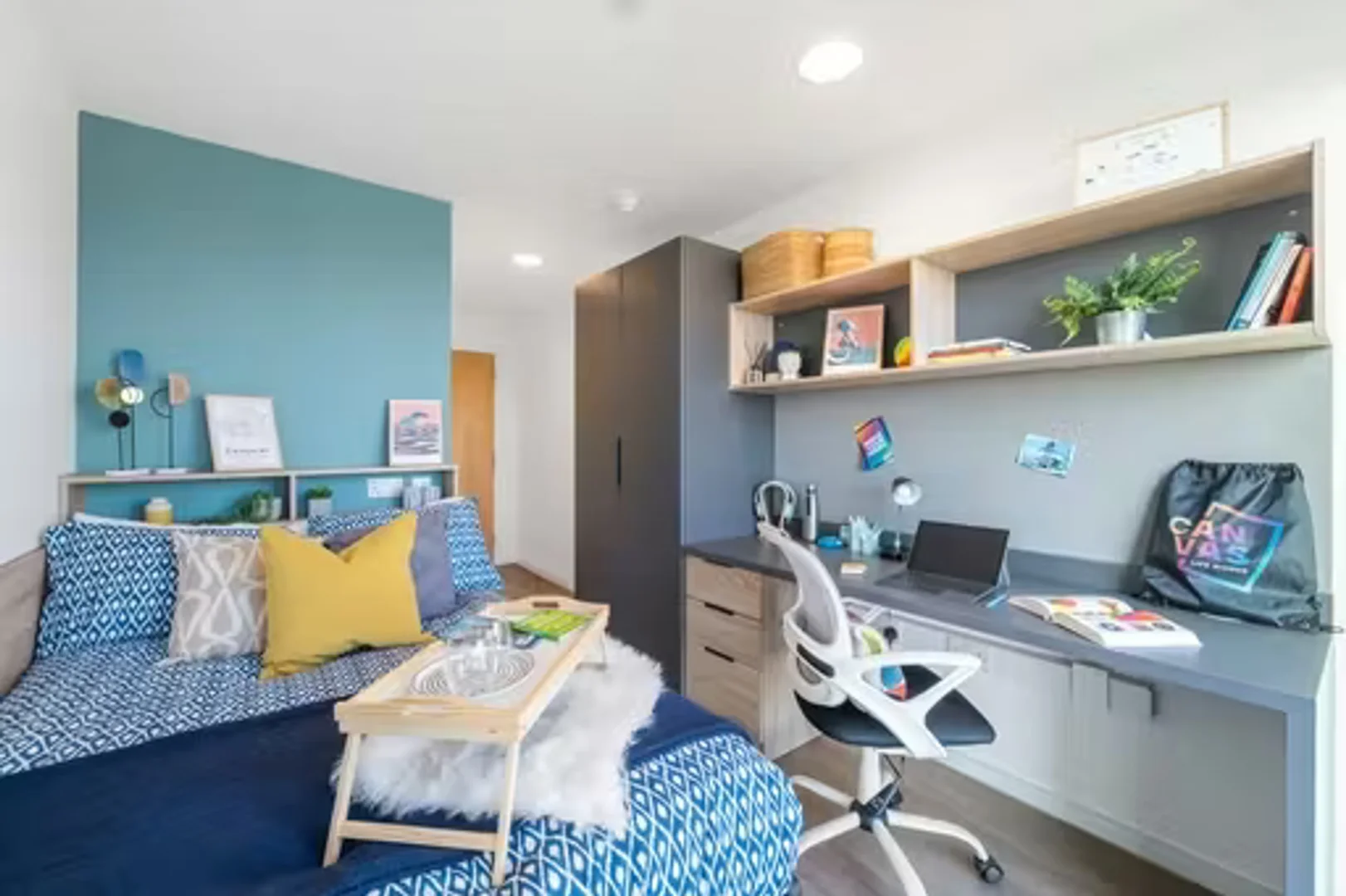 Chambre d'étudiant lumineuse et aérée avec accès facile à l'université dans 