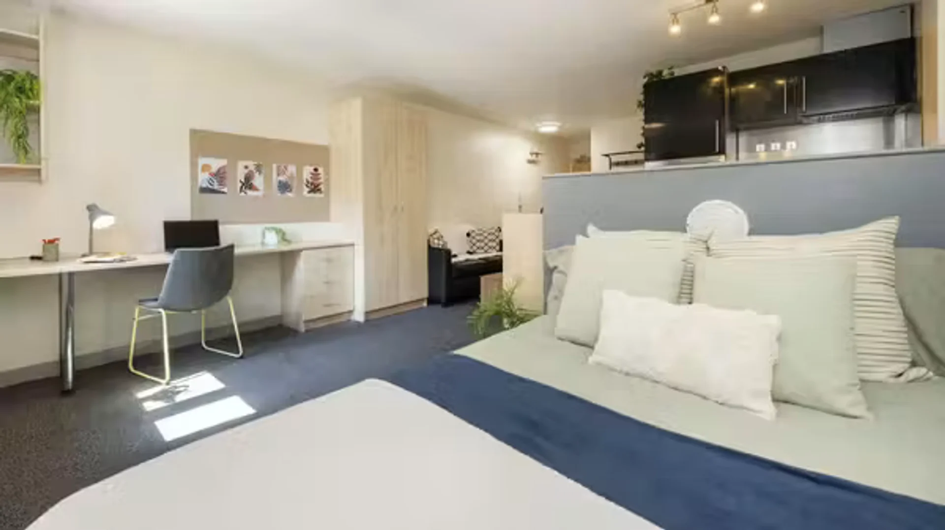 Habitación en apartamento estudiantil en alquiler en , completamente amueblado