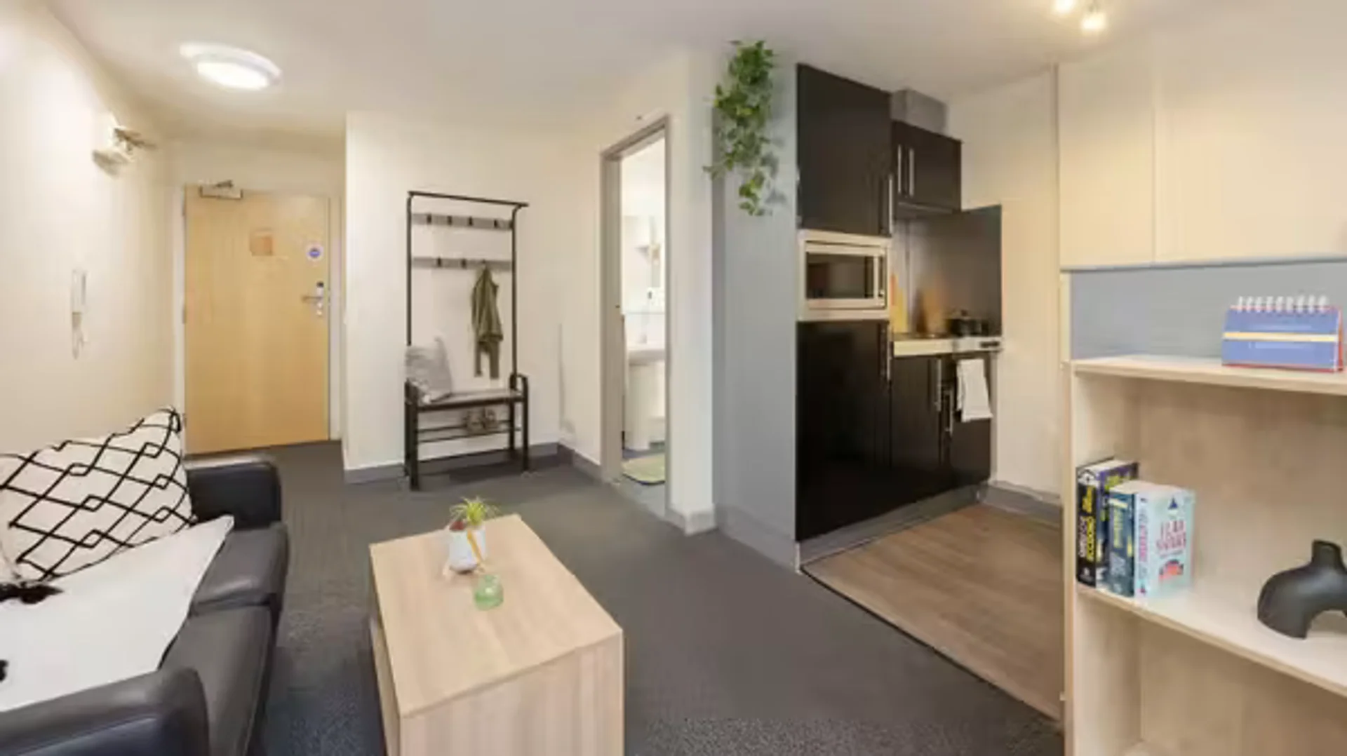 Habitación acogedora para estudiantes disponible en
