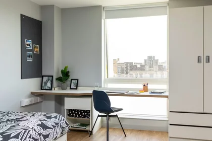 Chambre privée à Glossop Rd Adamsdown Cardiff CF24 0JU, image 24 de 49