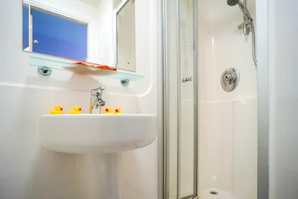 Quarto privado em 17 Beaverbank Place, Edinburgh, EH7 4FB, imagem 22 de 37