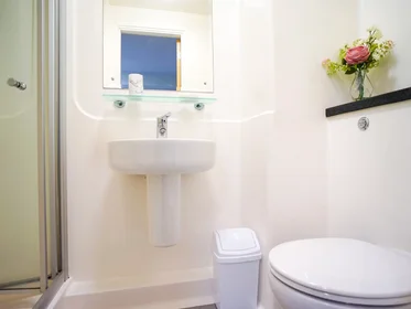 Quarto privado em 17 Beaverbank Place, Edinburgh, EH7 4FB, imagem 8 de 37