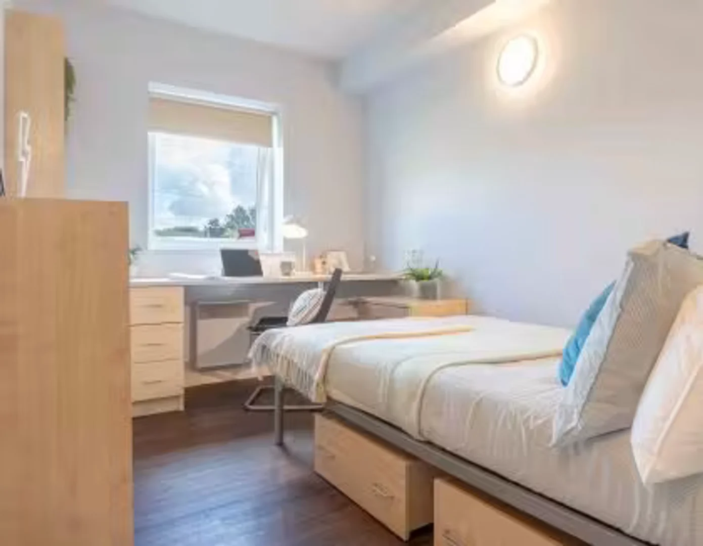Studentenfreundliches Zimmer in  mit modernen Annehmlichkeiten