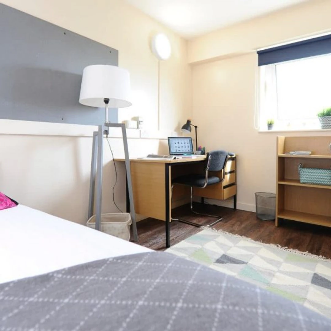 Quarto para alugar num apartamento partilhado em Salford