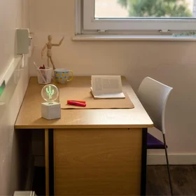 Quarto privado em John Lester and Eddie Colman Courts, Meyrick Road, Salford, M6 5HE, imagem 1 de 10