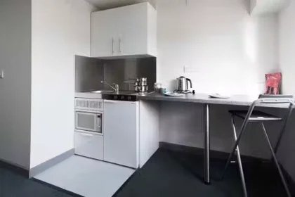 Özel oda konumu Poulson St, Stoke-on-Trent ST4 1NZ, United Kingdom, 14 30 görüntüsü