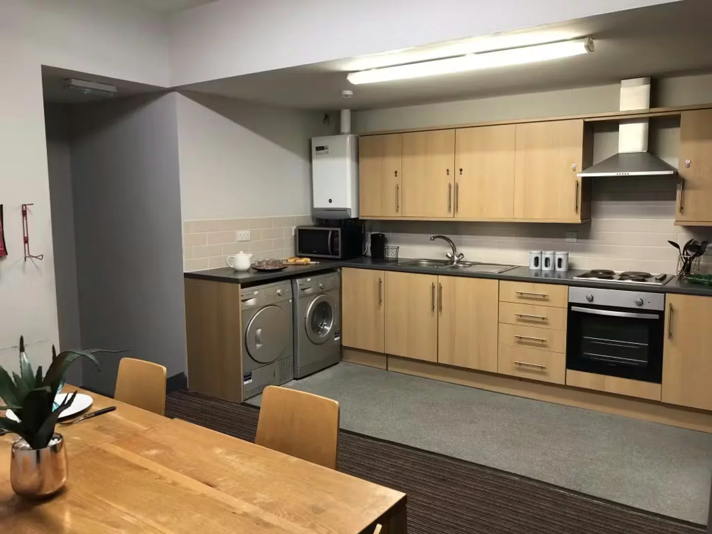 Komfortables und geräumiges Studentenzimmer in