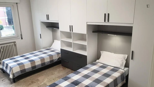 Room for rent with double bed Trieste