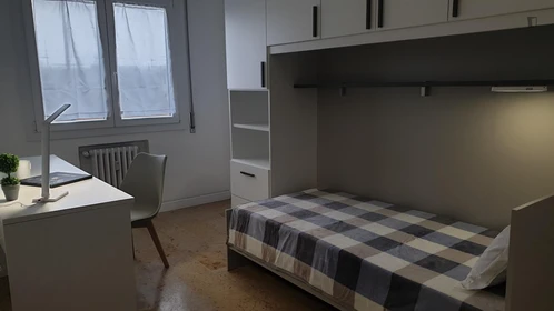 Room for rent with double bed Trieste
