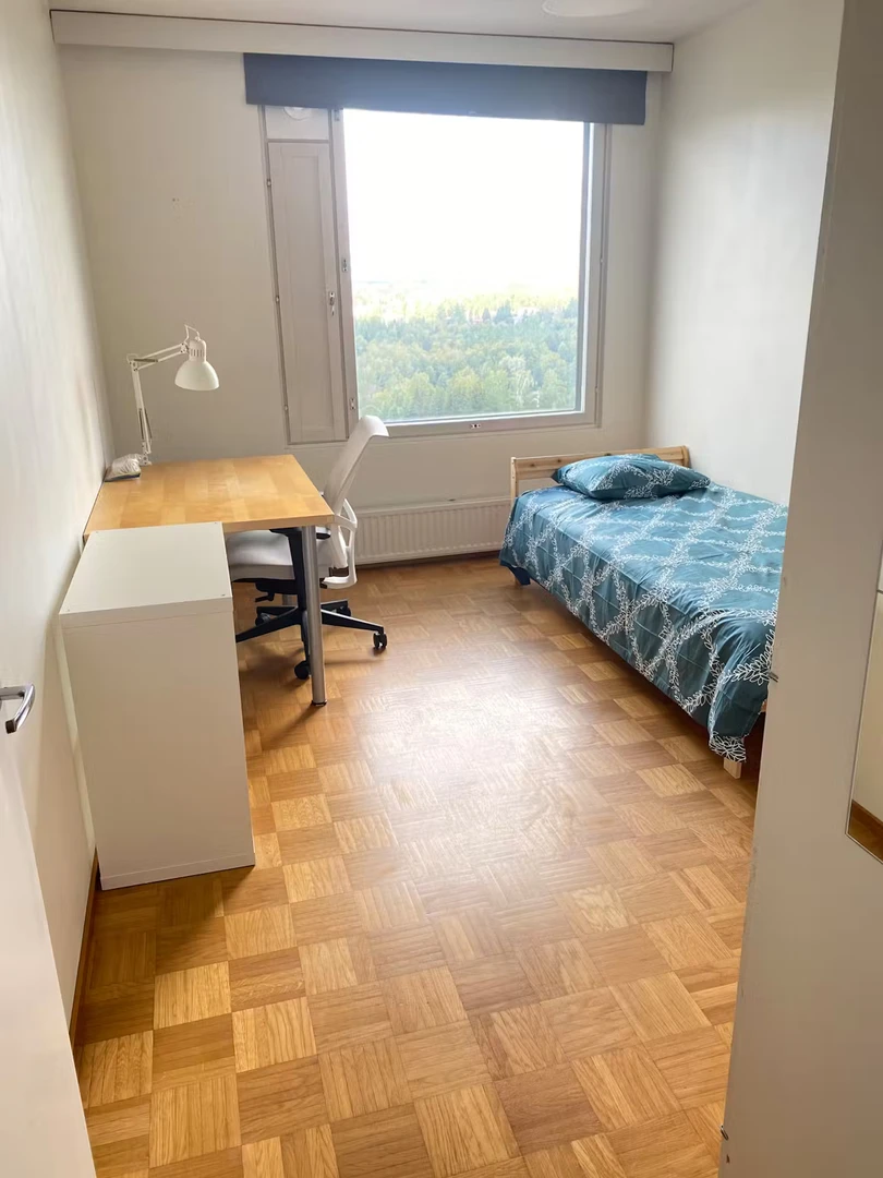 Stanza in affitto in appartamento condiviso a Espoo