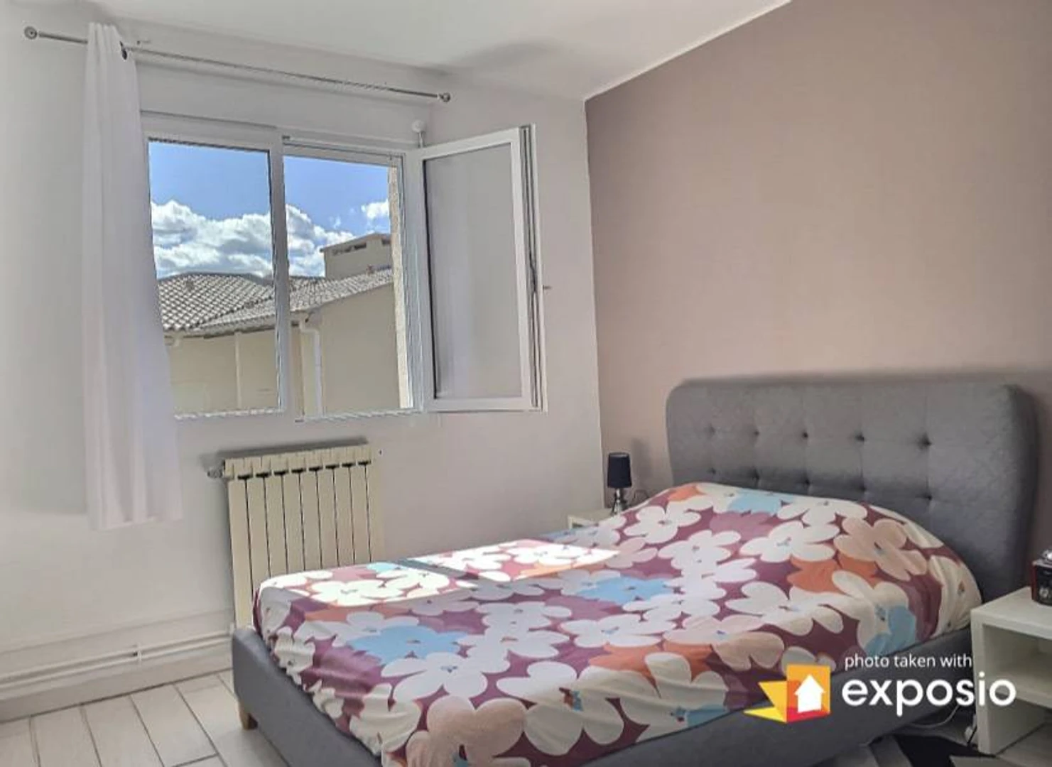Cheap private room in Nîmes