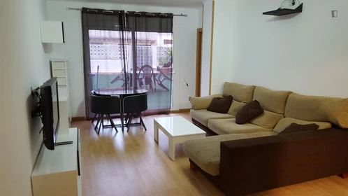 Habitación en alquiler con cama doble Mataró