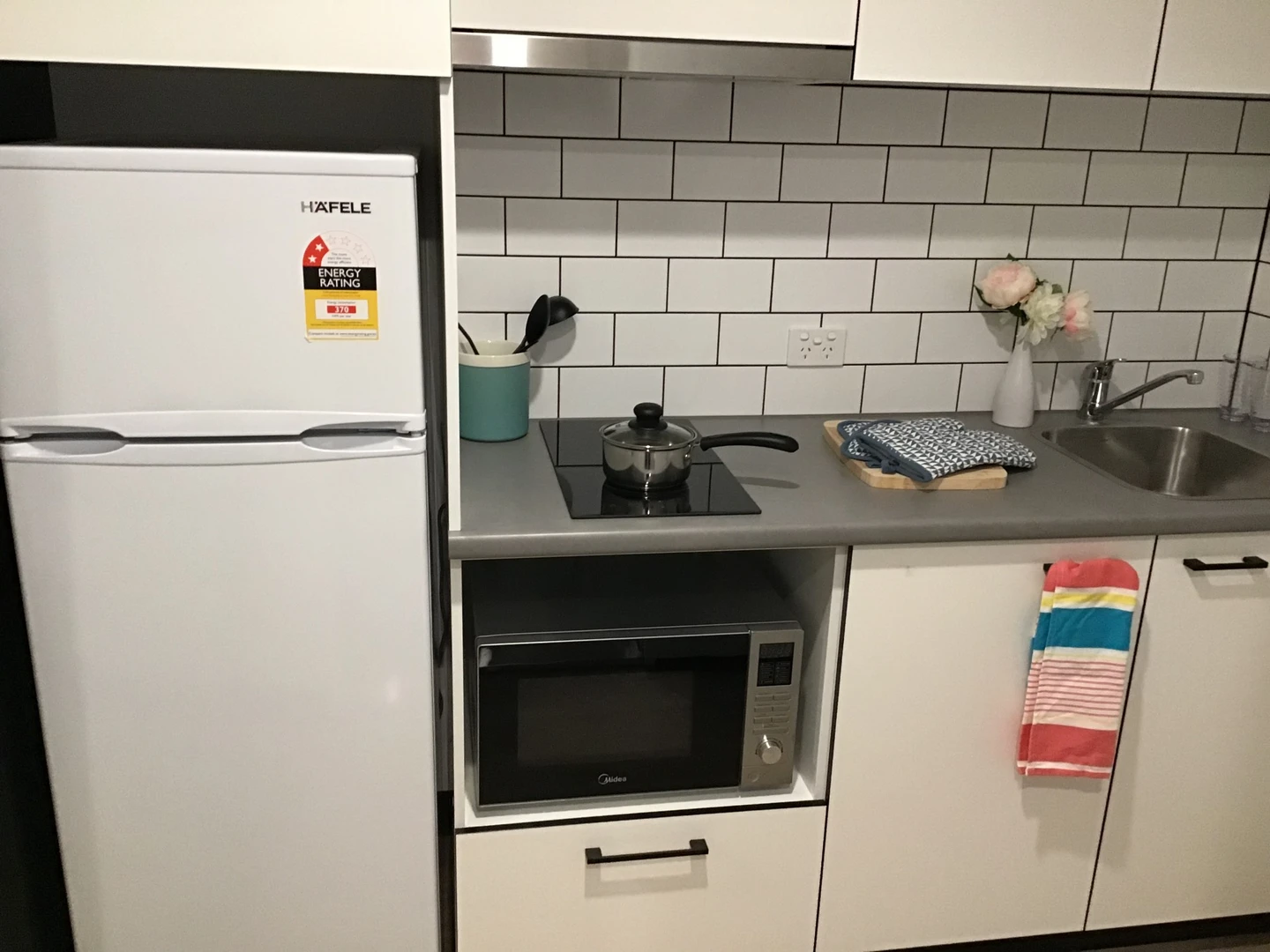 Room for rent in a shared flat in Adelaide