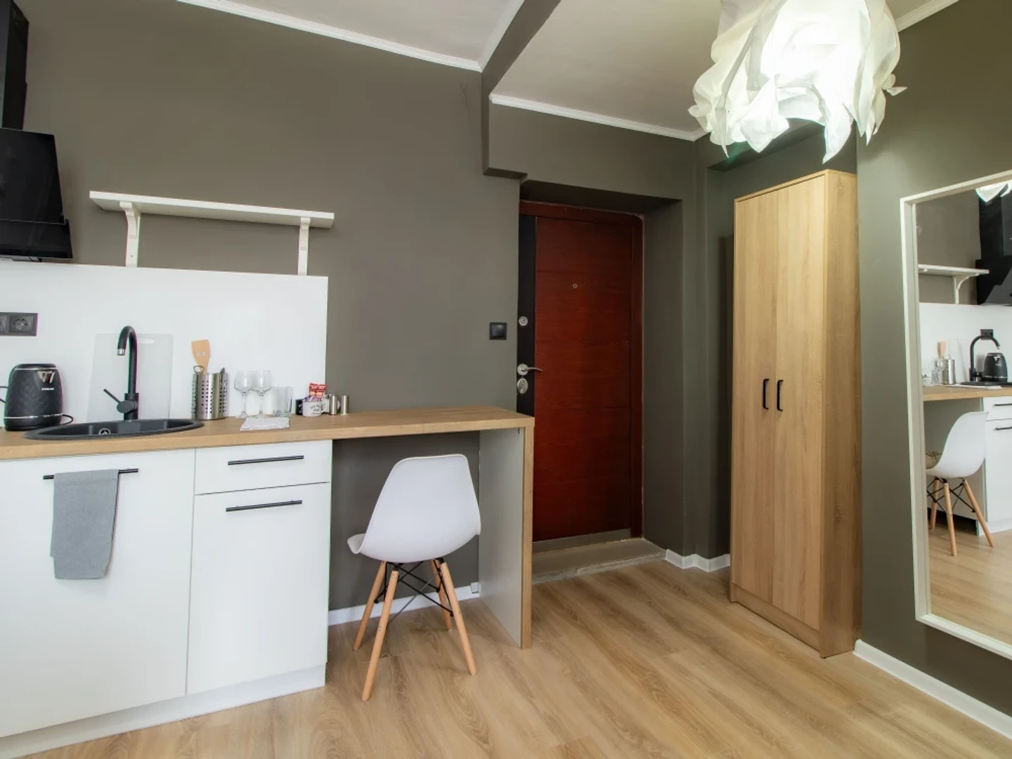 Alojamiento con 3 habitaciones en Sofía