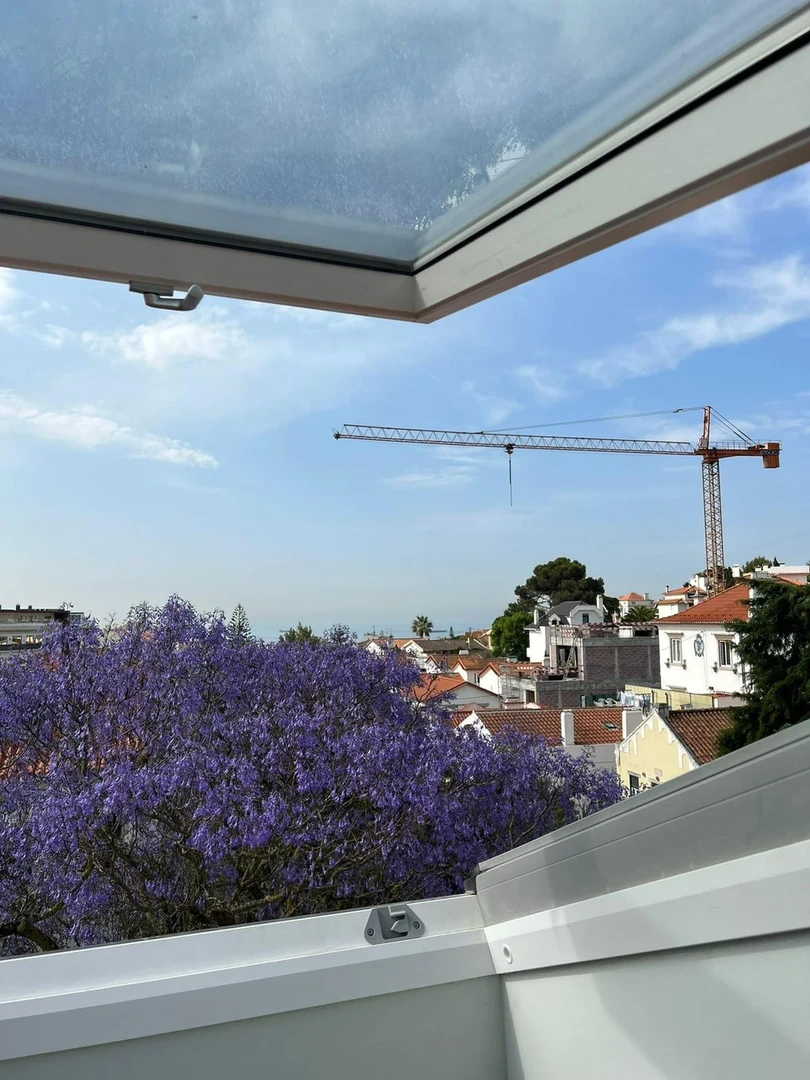 Alojamiento con 3 habitaciones en Estoril